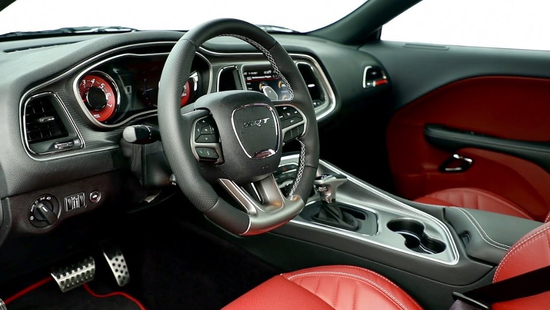 2020 Dodge Charger Hellcat Widebody Interior