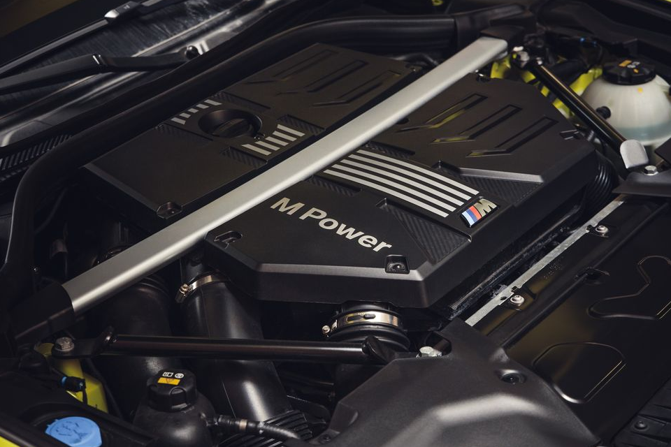 2022 BMW X4 M Engine